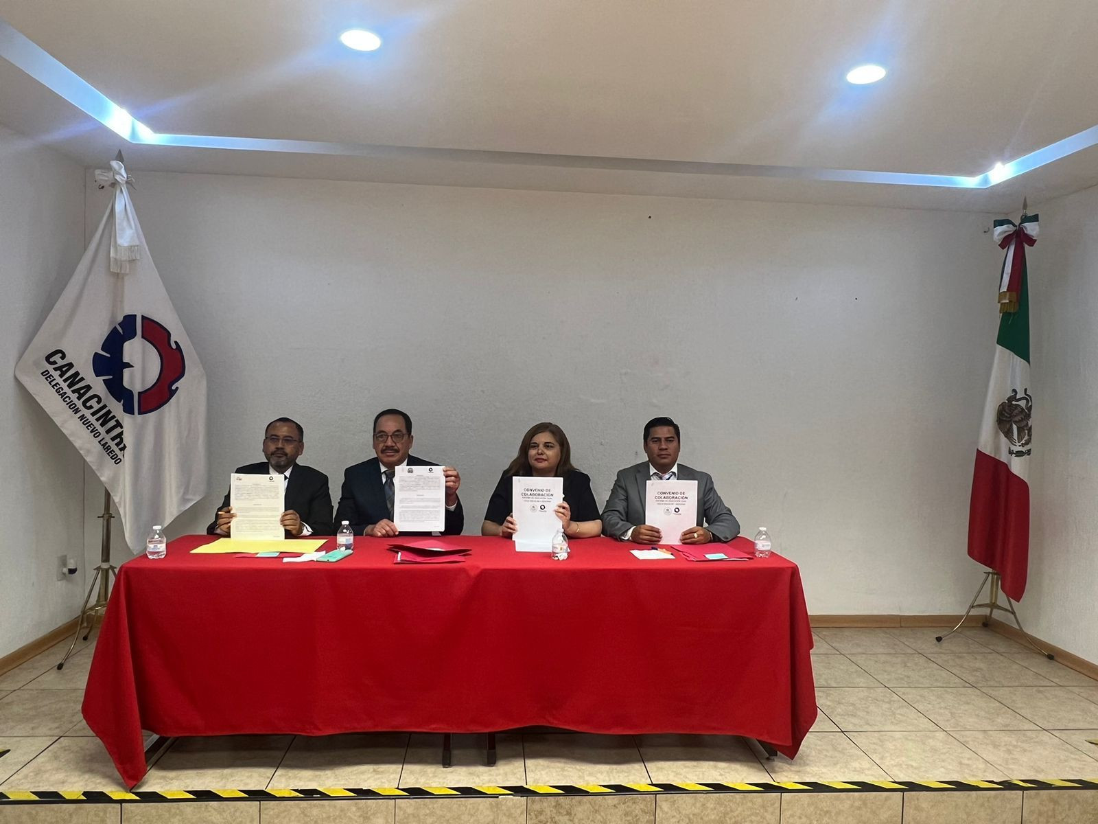 firma-de-convenio-cbtis-no-137-y-canacintra-de-nuevo-laredo